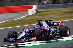 Villeneuve : "Kvyat mérite de rester à la maison"