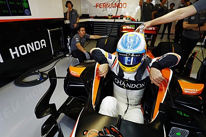 EL1 - Hamilton en tête, Alonso en panne