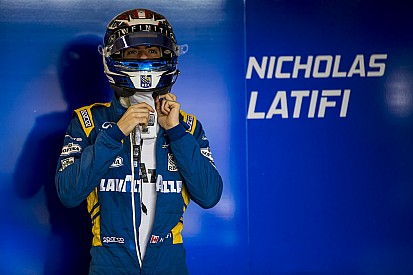Latifi: 2018 seçeneklerim arasında F1'de yarışmak da var