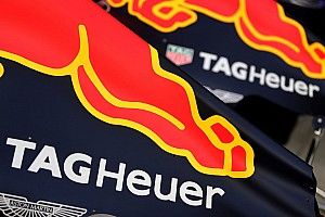 Red Bull verder met TAG Heuer, Verstappen krijgt eigen horloge
