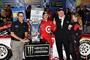 Kyle Larson wins at Richmond in chaotic finish