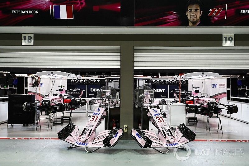 Garages of Esteban Ocon, Force India and Sergio Perez, Force India