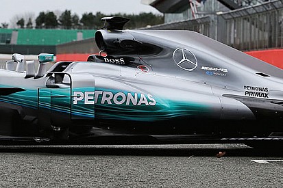 Mercedes dévoile la W08