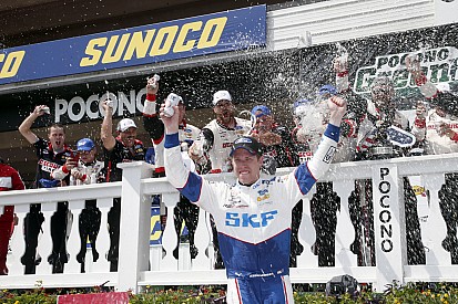 Keselowski supera Larson na última volta em Pocono