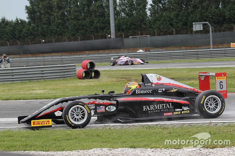 Lorenzo Colombo vince Gara 3 ad Adria davanti a Van Uitert ed Armstrong