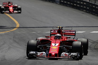 Ferrari favouring Vettel over Raikkonen - Hamilton