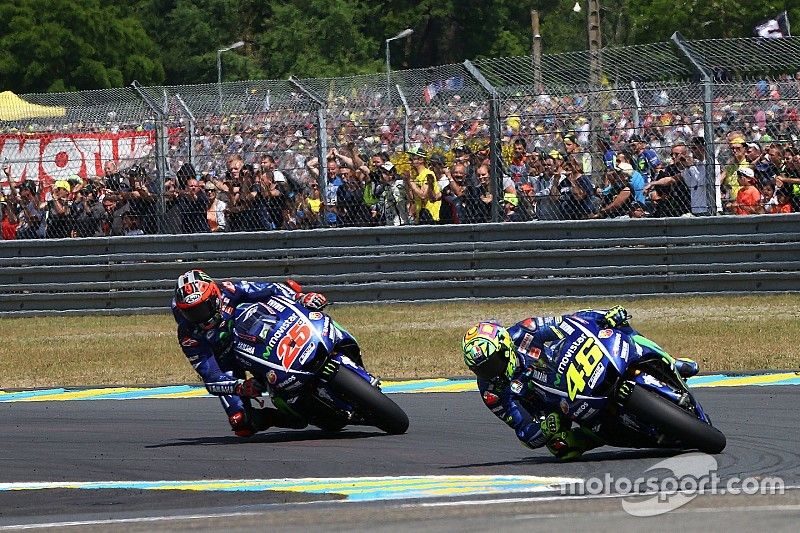 Valentino Rossi, Yamaha Factory Racing; Maverick Viñales, Yamaha Factory Racing