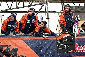 Tugas Berat Mekanik MXGP, Penentu Kesuksesan Seorang Pembalap
