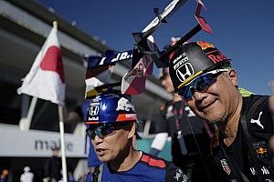 Egy fantasztikus összeállítás a japán F1-es rajongókról