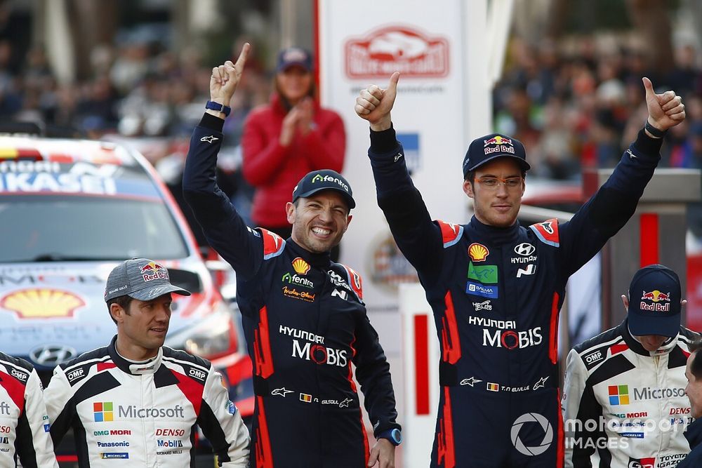 WRC, Neuville: "Ogier? Spero resti. Voglio vincere contro di lui"