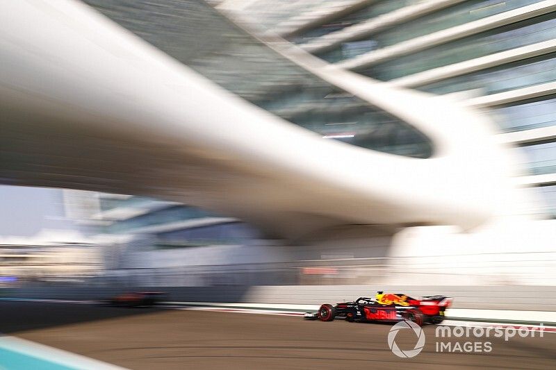 F1アブダビ予選速報:ハミルトン、ボッタスがワンツー。フェルスタッペン3番手