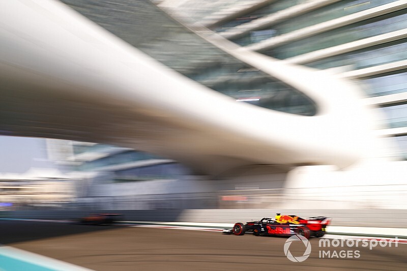 F1アブダビ予選速報:ハミルトン、ボッタスがワンツー。フェルスタッペン3番手