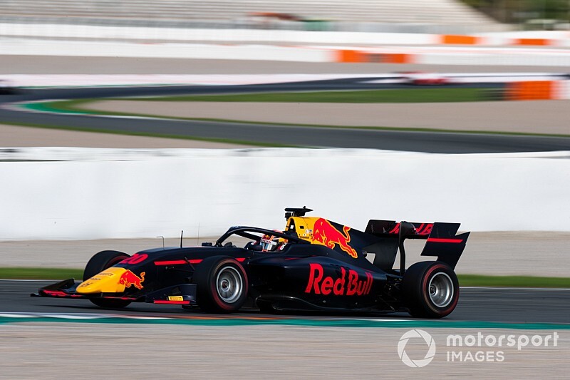 FIA F3ポストシーズンテスト2日目:ルンガーがトップタイム。角田裕毅は3番手