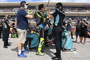 Rossi tiene planes para subirse a una MotoGP "dos veces al año"