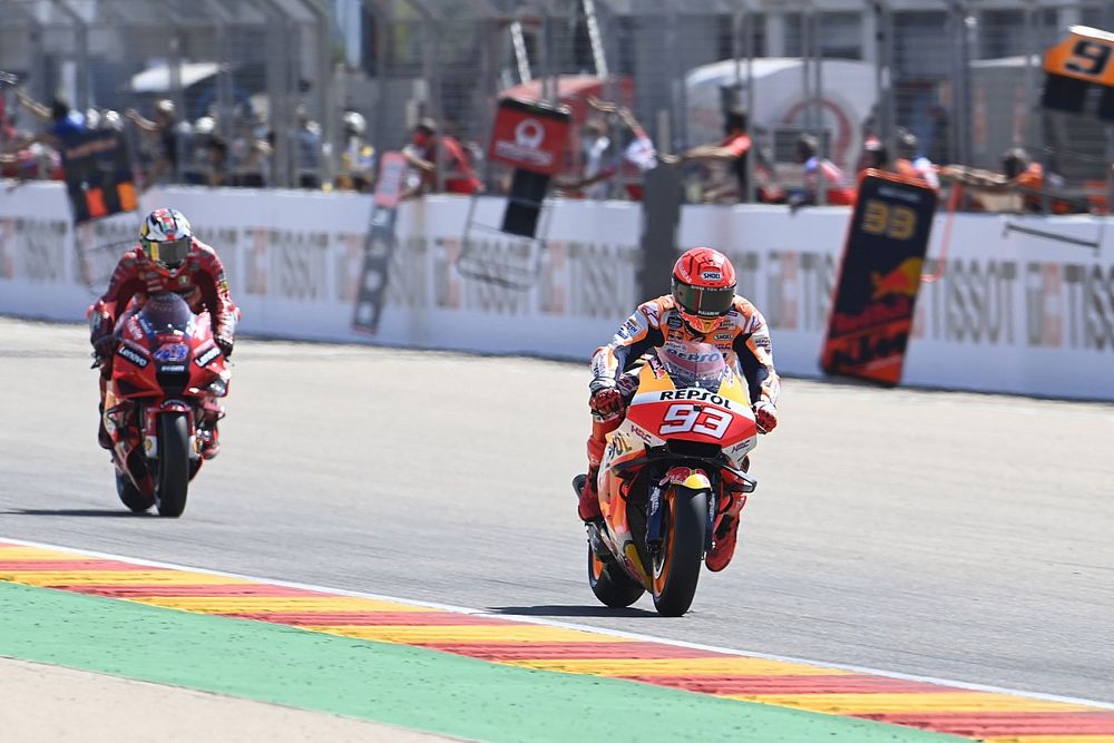Duel Sengit di MotoGP Aragon, Marquez Samakan Bagnaia dengan Dovizioso