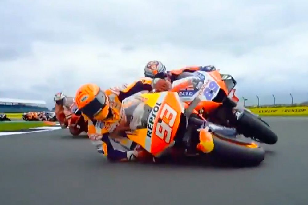 Marquez geeft fout toe, Martin boos na clash in Britse GP