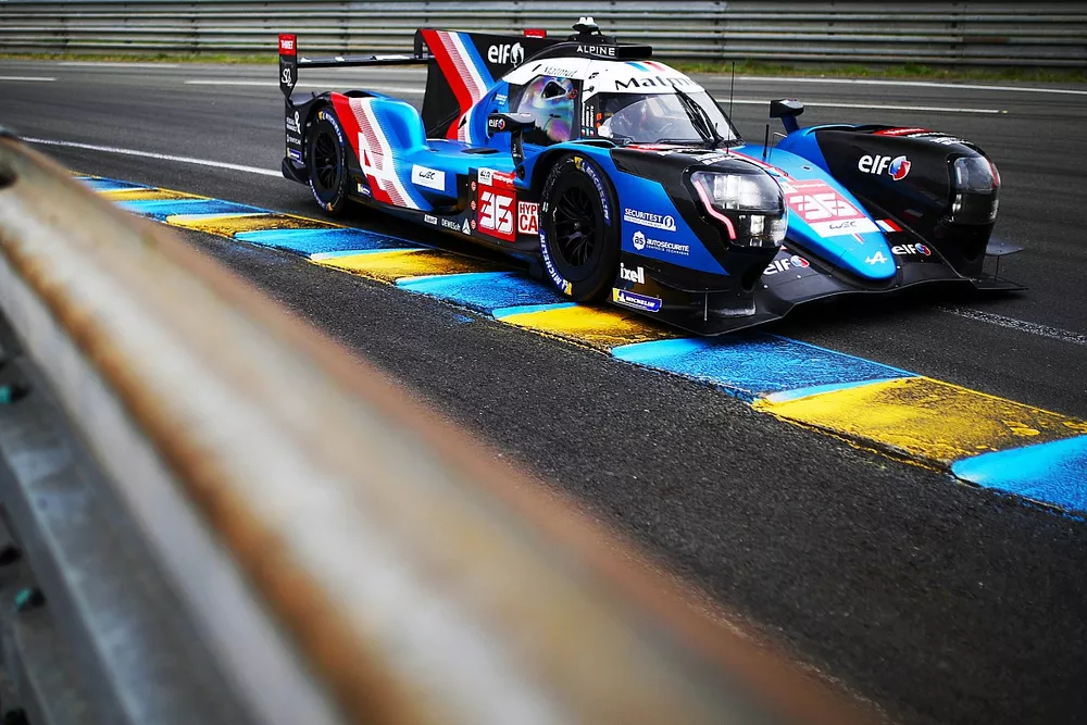 #36 Alpine Elf Matmut Alpine A480 - Gibson Hypercar, Andre Negrao, Nicolas Lapierre, Matthieu Vaxiviere