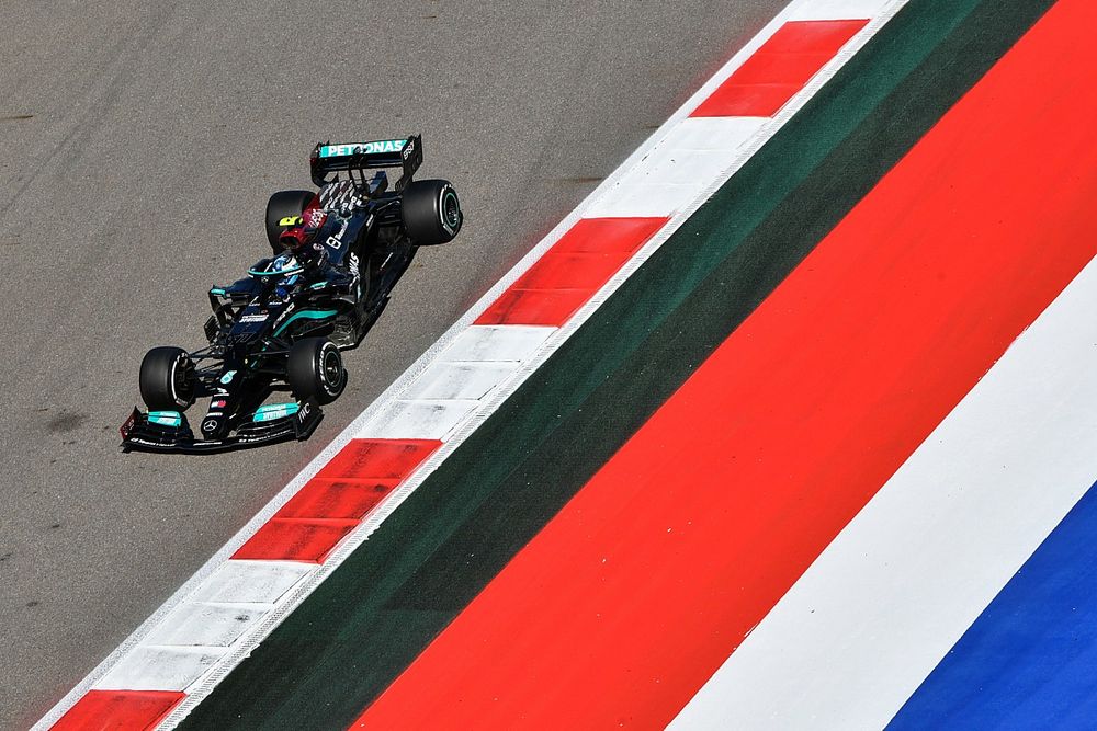Mercedes стали лучшими в FP2 в Сочи, Боттас быстрее Хэма