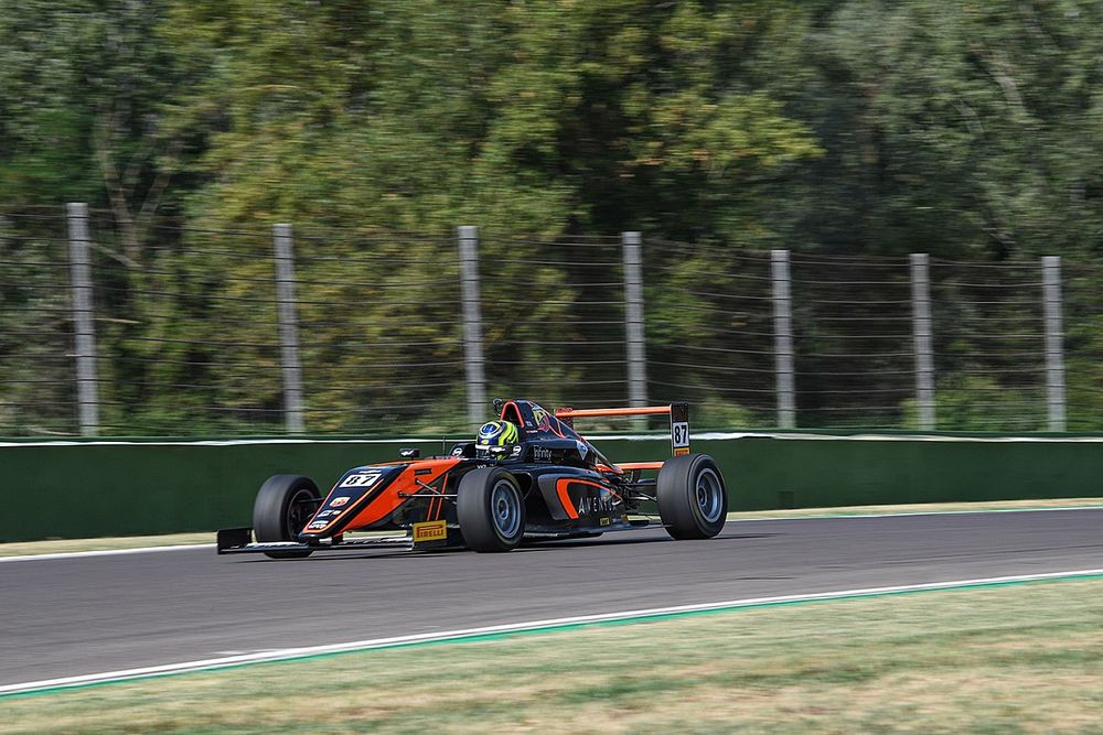 F4, Imola: Bearman super in qualifica. 3 pole per il britannico