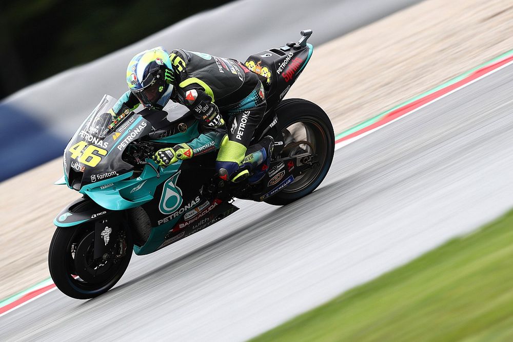 Rossi: "Non è vero che vendo la VR46 ai sauditi"