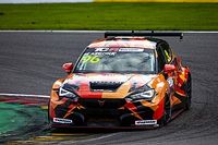 TCR Europe, Spa: Azcona dà una lezione a tutti in Gara 2