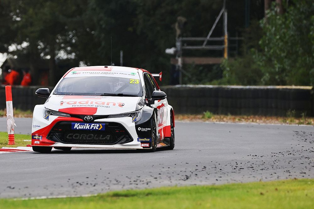 BTCC teams fined for Croft tyre mix-up