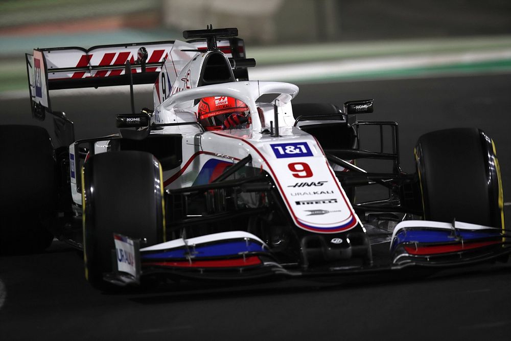 Haas neemt bonusvoorstel van Mazepin in overweging