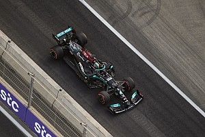 Hasil FP2 F1 GP Arab Saudi: Mercedes Redam Verstappen, Leclerc Crash