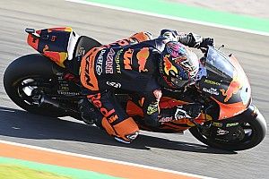 Moto2 Valencia: Gardner bags title as rival Fernandez wins race