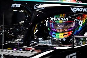 Hamilton feeling "a little bit slow" after Qatar F1 Friday practice