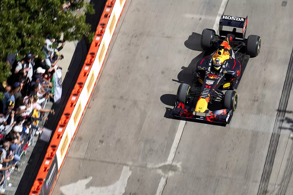 Sergio P&eacute;rez, Red Bull Racing RB16B