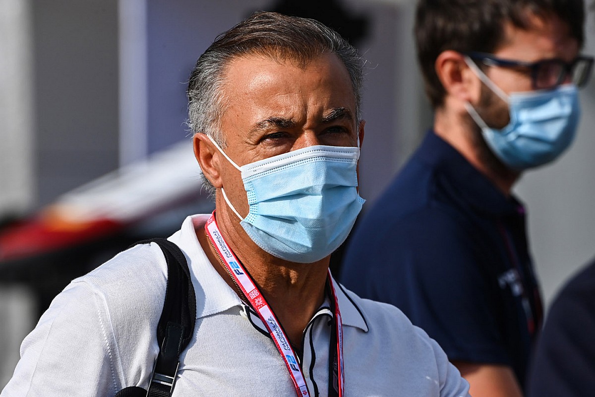 Alesi: "Günümüzde F1'de yarışabilmeniz için babanız milyarder olmalı"