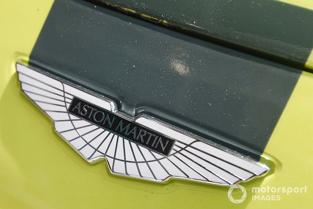 Un logo Aston Martin Racing