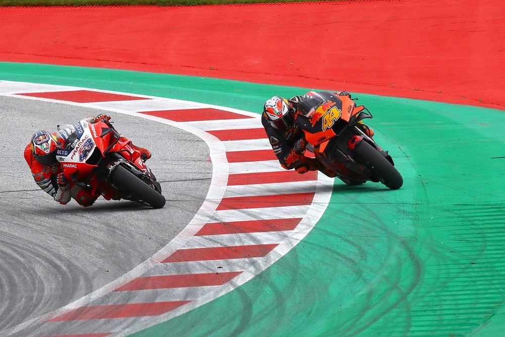 Touché à l'épaule, Miller sauve un podium en mode guerrier