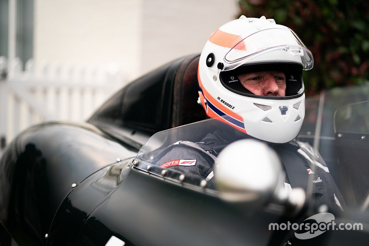 Verstappen Punya Kans Gantikan Hamilton di Mercedes