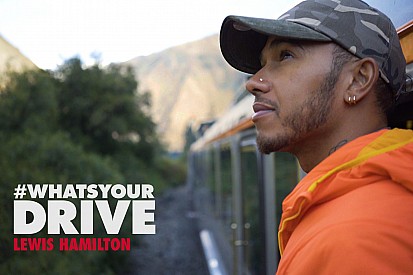 Hamilton, Tommy Hilfiger belgeselinde rol aldı