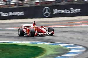 Mick Schumacher az F1-es V10-es motor miatt alig hallotta a közönséget
