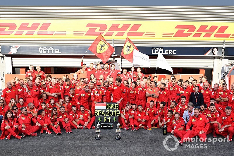 Leclerc: "Vettel olmadan kazanamazdım"