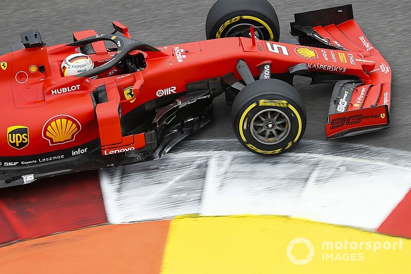 Vettel: "Sembriamo competitivi, ma è stata una giornata strana"