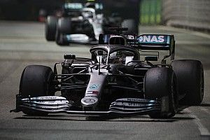 Hamilton: Everyone at Mercedes should be "feeling the pain"