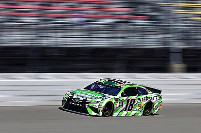 Kyle Busch wins Stage 2 at Michigan in one-lap dash