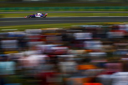 Toro Rosso отказалась от второго пит-стопа для Элбона. Механиков могло ударить током