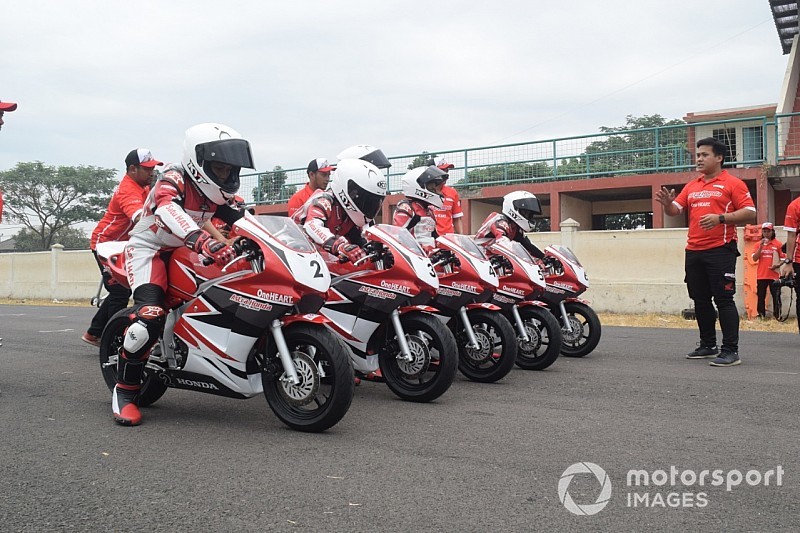 Astra Honda Racing School tempa pembalap muda Indonesia