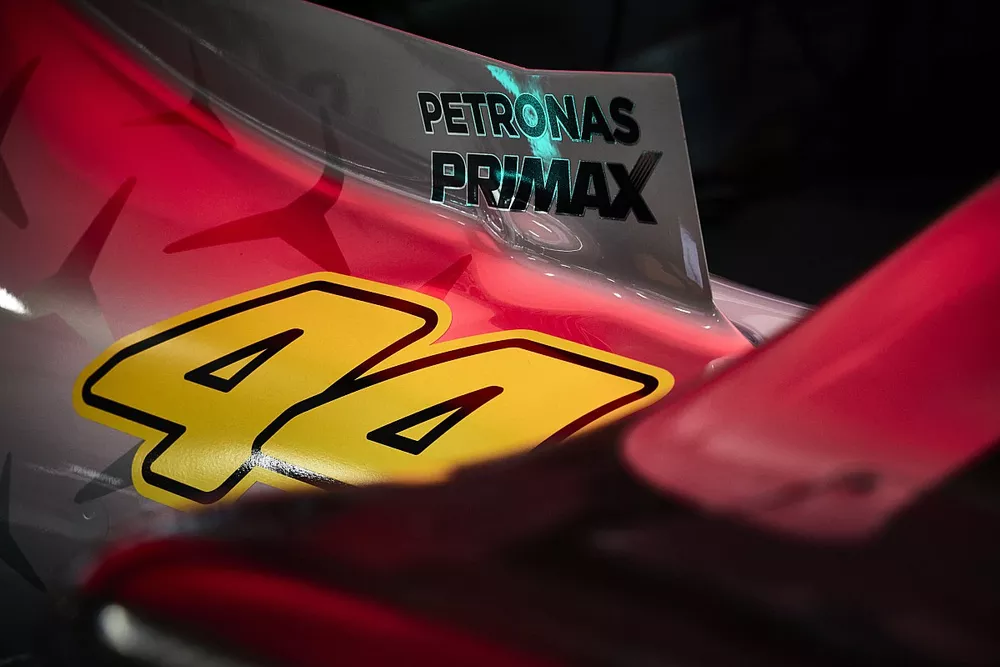 N&uacute;mero de carrera en el coche de Lewis Hamilton, Mercedes W13