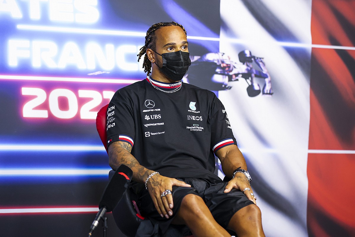 Hamilton: Za wcześnie na tłumy na trybunach