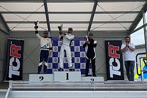 Dwa razy Ratajczak w Mazda MX-5 Cup