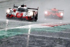 Kubica najszybszy po mokrym