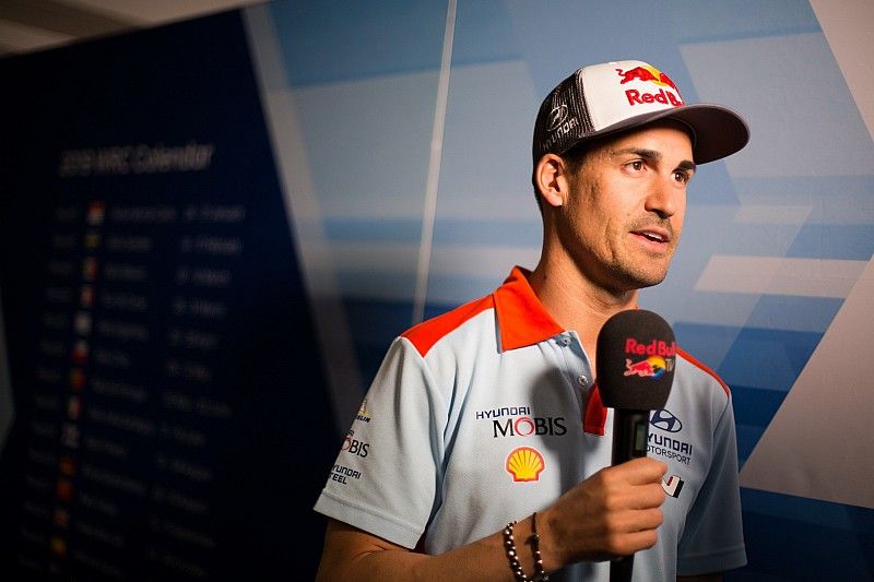 WRC, Sordo risponde a Ogier: "Hyundai non voleva dare fastidio a nessuno!"