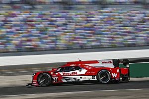 Cadillac lidera en Daytona tras superarse las 12 primeras horas