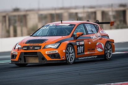Trionfo al cardiopalma della Red Camel-Jordans.nl in Classe TCR alla 12h di Spa